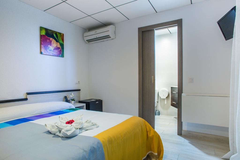 Hostal Pardo ميامي بلاتجا المظهر الخارجي الصورة