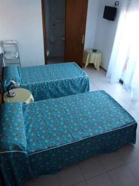 Hostal Pardo ميامي بلاتجا المظهر الخارجي الصورة